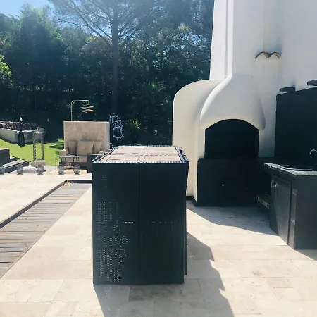 Aux Portes De Tropez Villa *